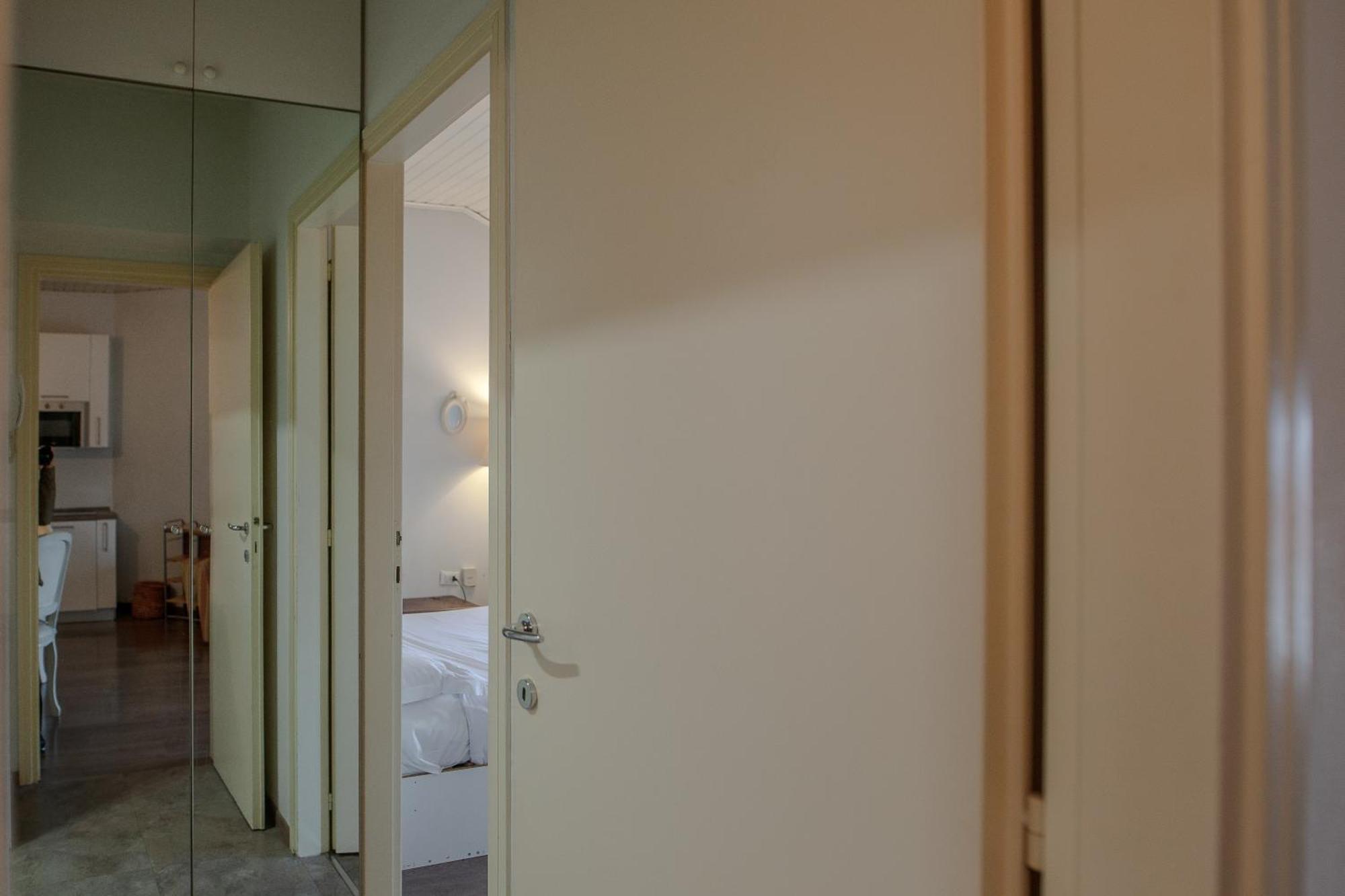 Milanese Flat - Via Vigevano Exterior photo